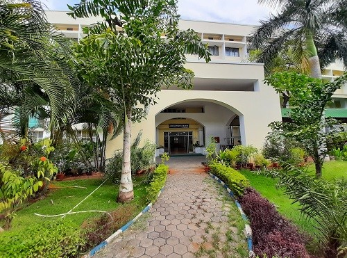 Pedestrian friendly pathway- Administrative block- Main campus