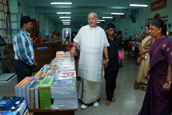Library Book exhibition 21-22 01 2016
