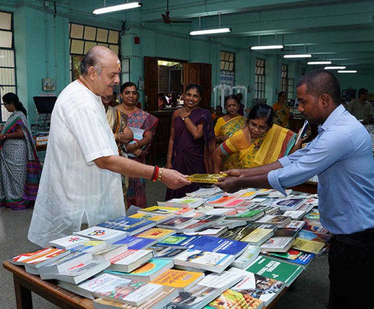 Library Book exhibition 21-22 01 2016